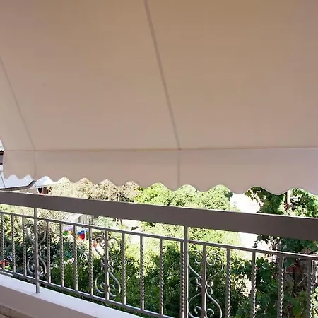 Appartement μonika's